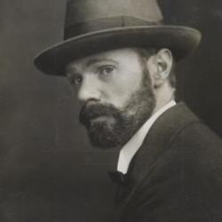 DHL by Ellior & Fry © National Portrait Gallery, London